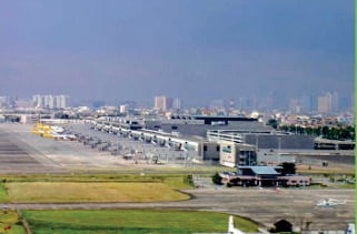 NAIA EXPANSION PROJECT
Start Date: 2020
Budget: Php 201 Billion
Capacity: 65 million passengers annually form current capacity of 31 million passengers per year